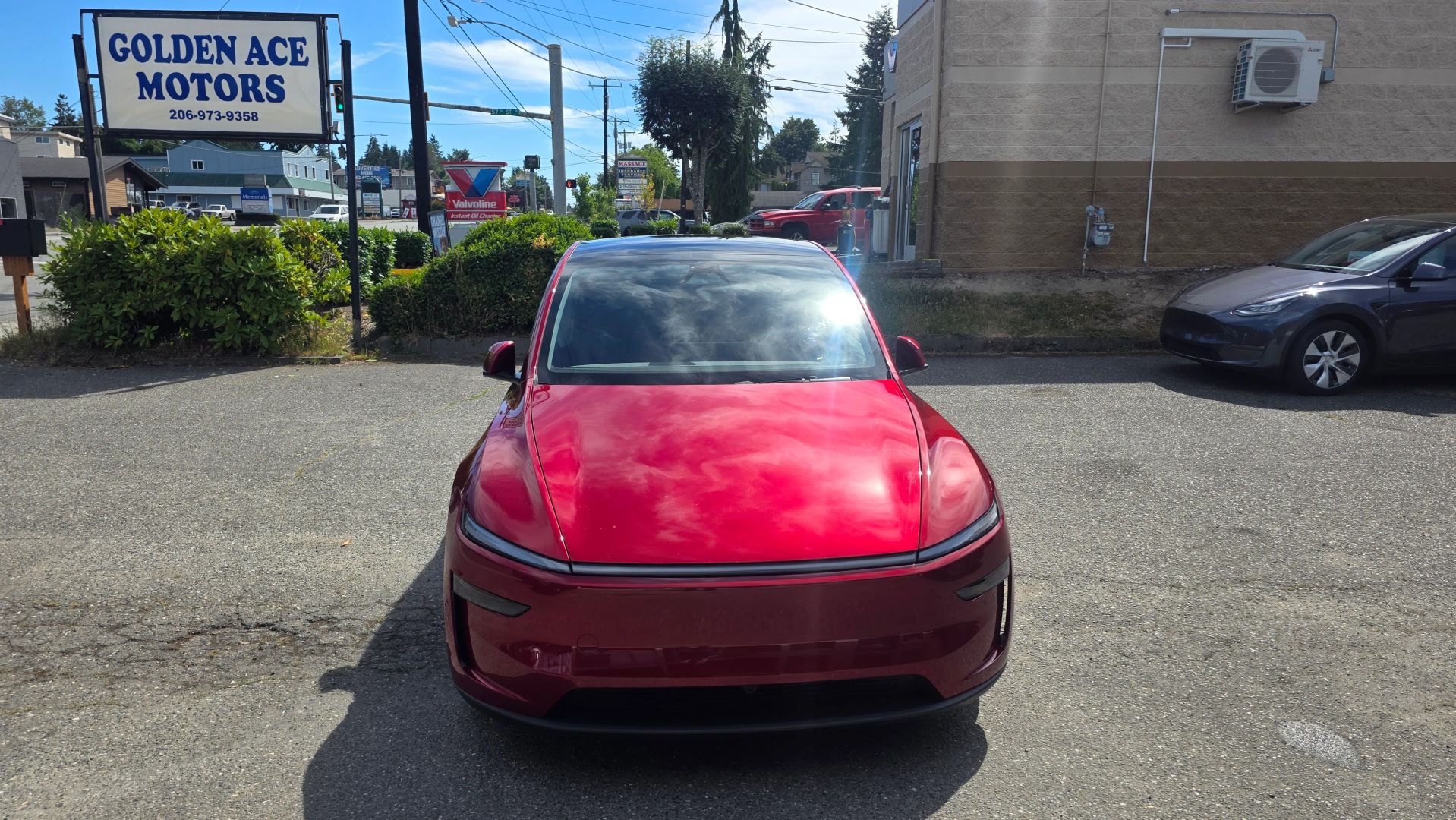 tesla model y 2026 7SAYGDEE9TF401615 image